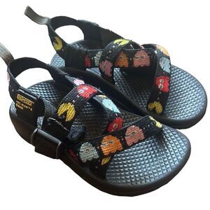 Pac-Man Chaco’s‎ kid size 10